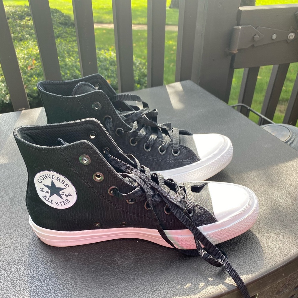 Converse  Adults’ Chuck Taylor High Top 💥💥💥